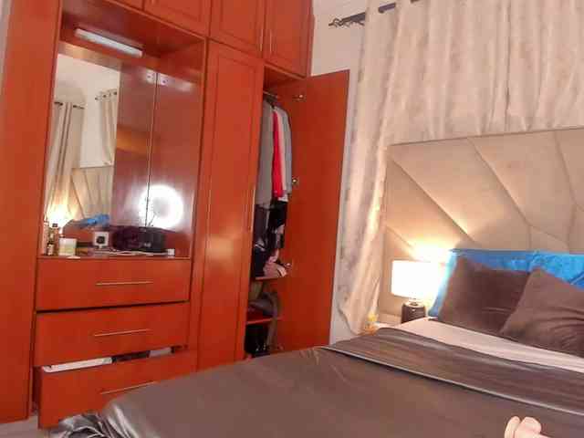 serena_ webcam