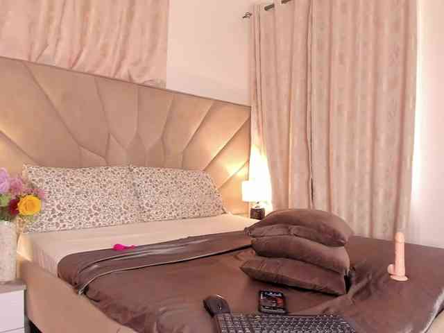 serena_ webcam