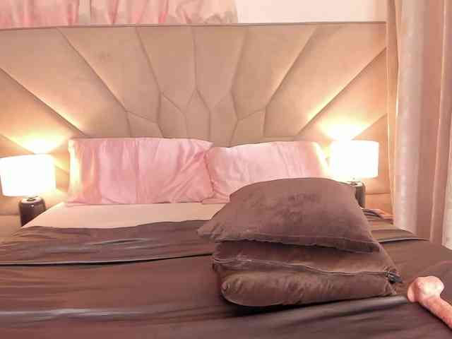 serena_ webcam