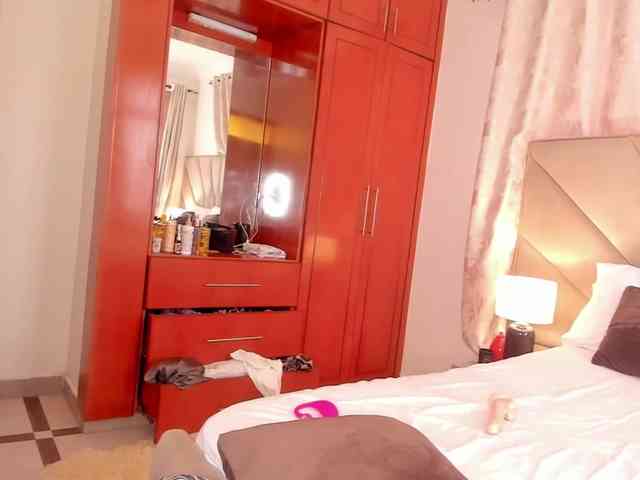 serena_ webcam