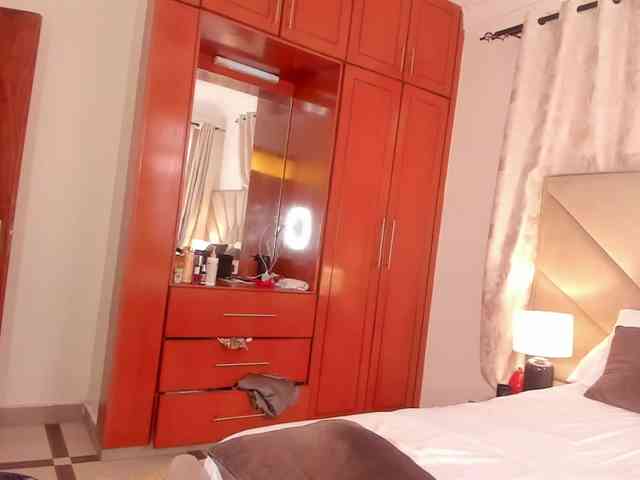 serena_ webcam