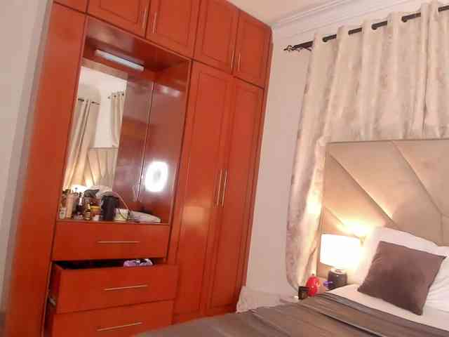serena_ webcam