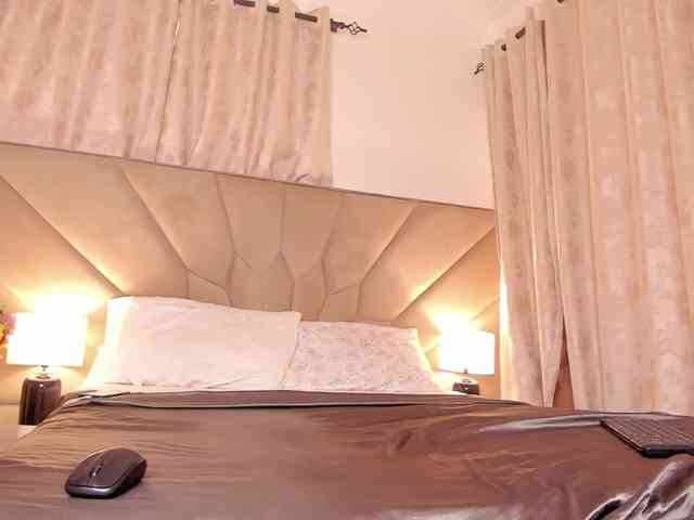 serena_ webcam
