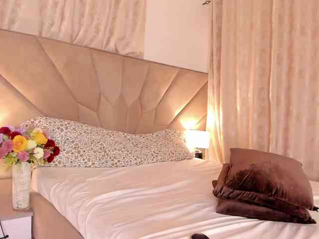 serena_ webcam