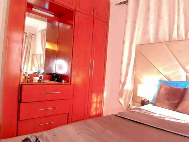 serena_ webcam
