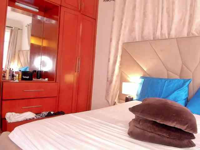serena_ webcam