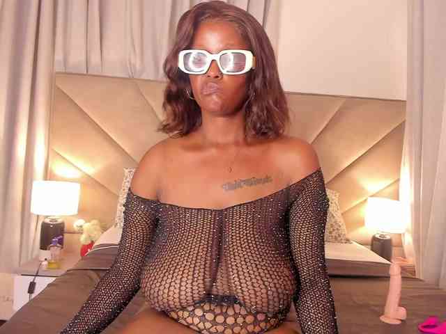 serena_ webcam