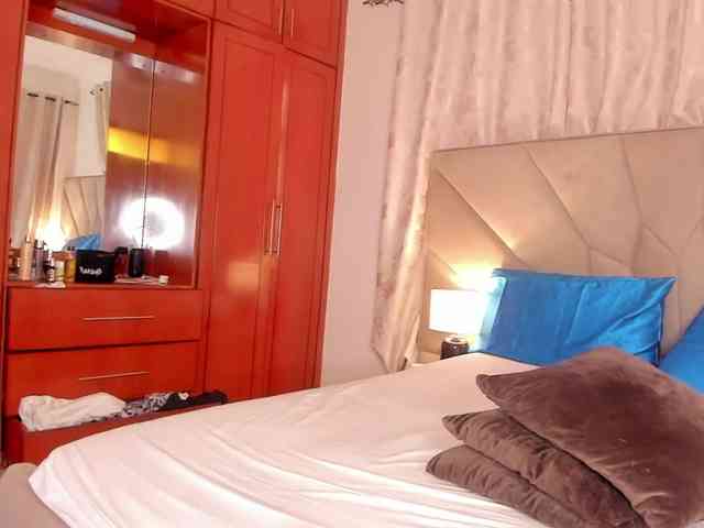 serena_ webcam
