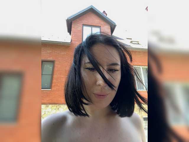 CurvyWoman- live cam