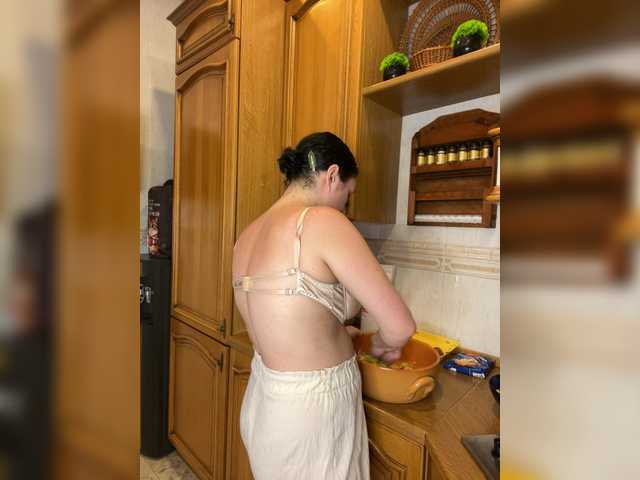 CurvyWoman- live cam on BongaCams