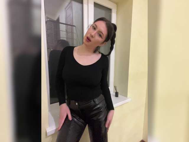 CurvyWoman-