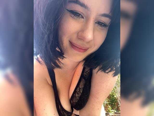 CurvyWoman-