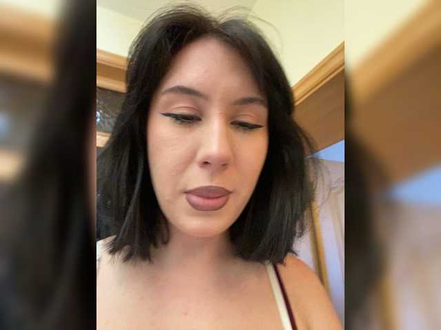 CurvyWoman- live cam on BongaCams