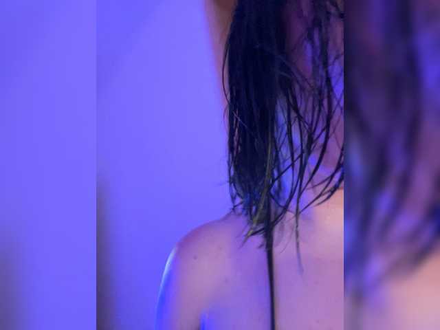 BustyLina live webcam show