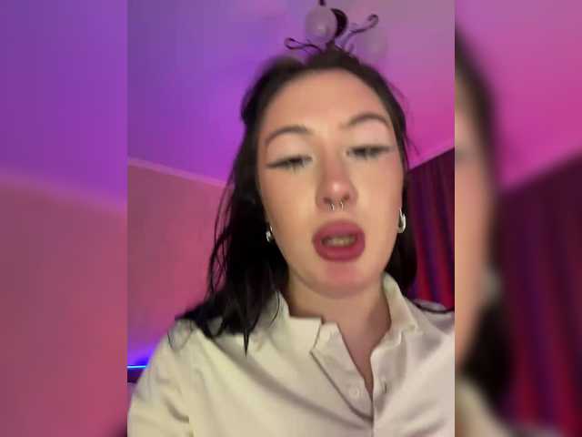 CurvyWoman-