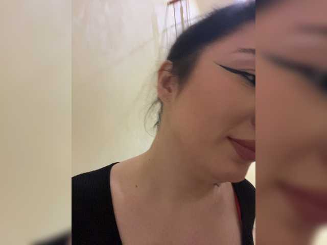 CurvyWoman-