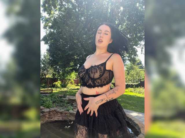 CurvyWoman- live cam on BongaCams