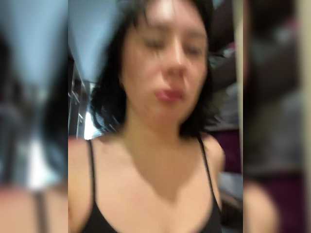 CurvyWoman- live webcam show