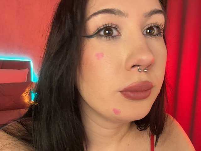 CurvyWoman-