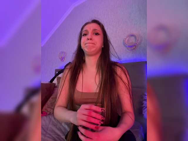 CurvyWoman- live webcam show