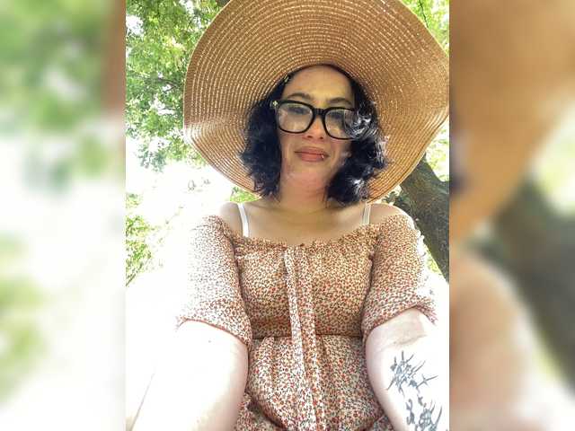 CurvyWoman- live cam on BongaCams