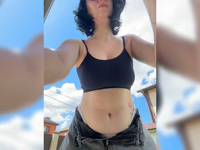 CurvyWoman- live webcam show