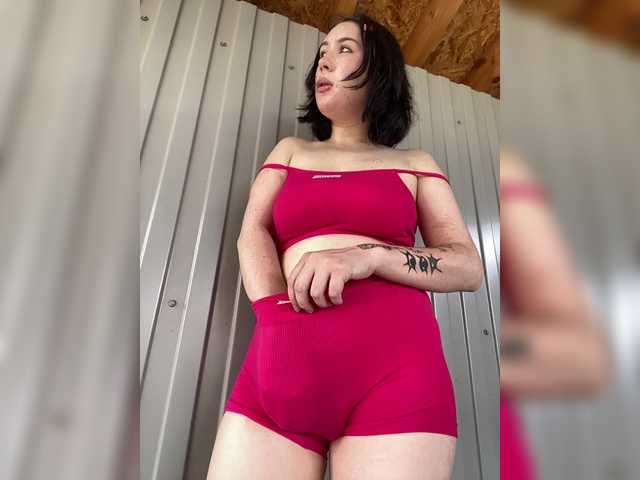 curvywoman- cam belle