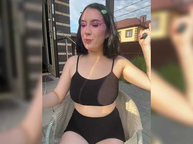 CurvyWoman- live webcam show