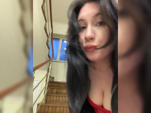 CurvyWoman-
