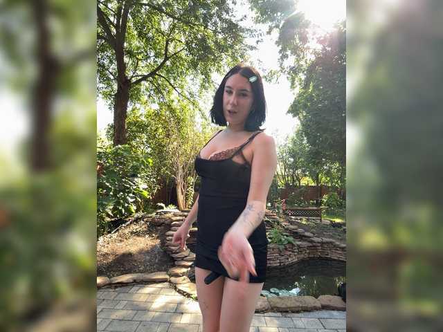 BustyLina