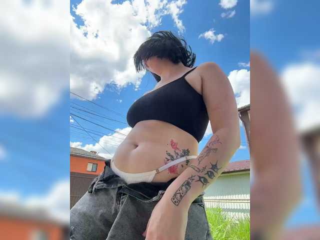 CurvyWoman- live cam on BongaCams