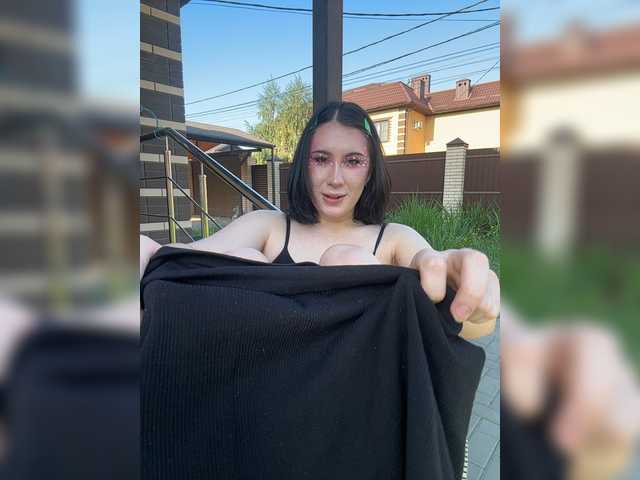 CurvyWoman-