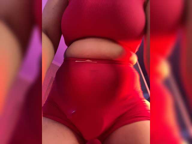 CurvyWoman- live webcam show