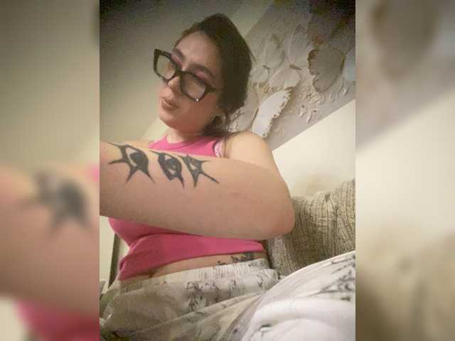 Bustylina live cam