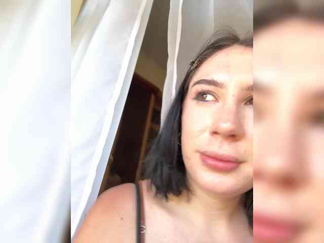 BustyLina webcam