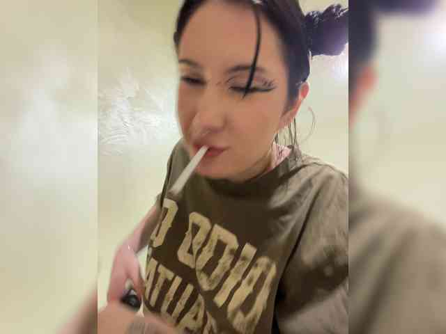 BustyLina webcam