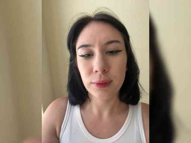 BustyLina webcam