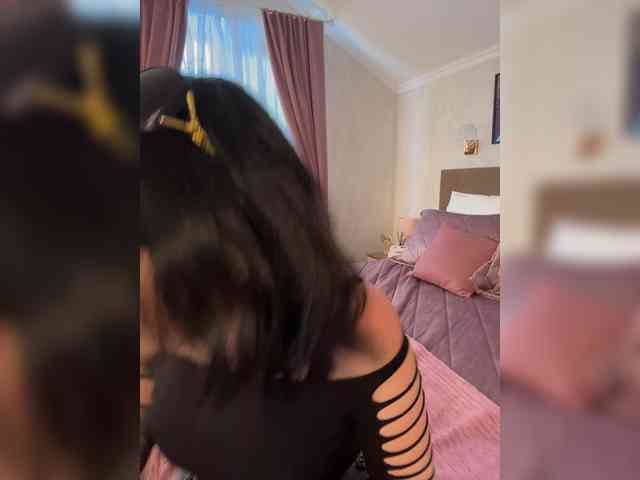 BustyLina webcam