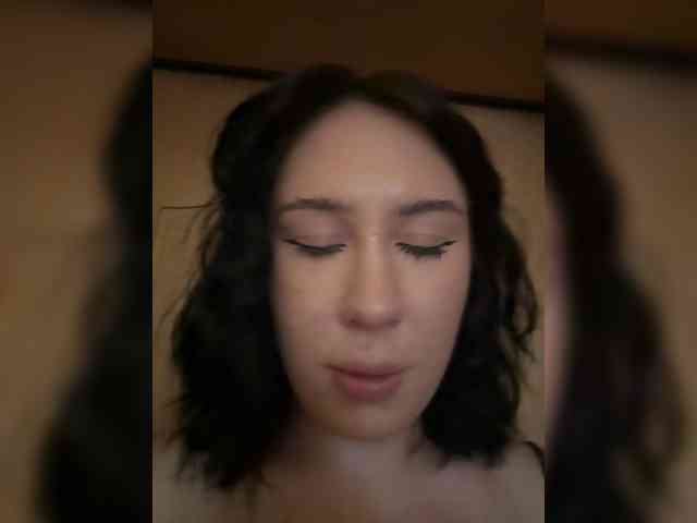 BustyLina webcam