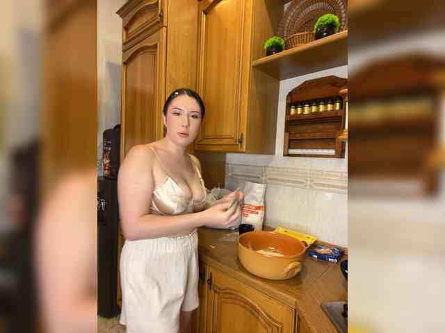 BustyLina webcam