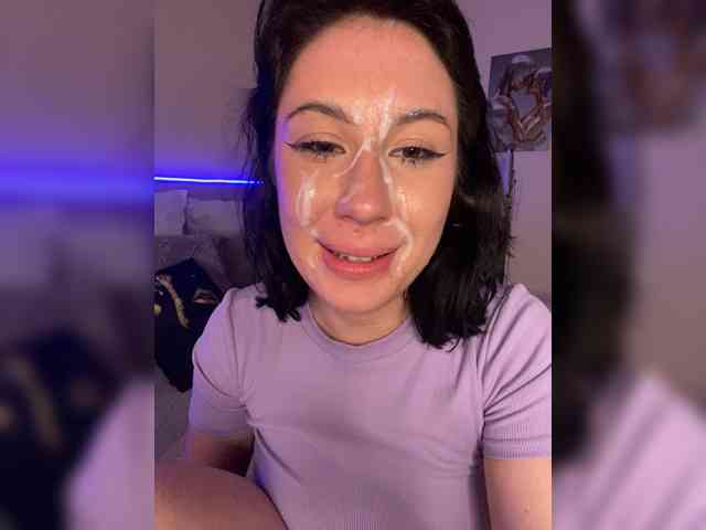 BustyLina webcam