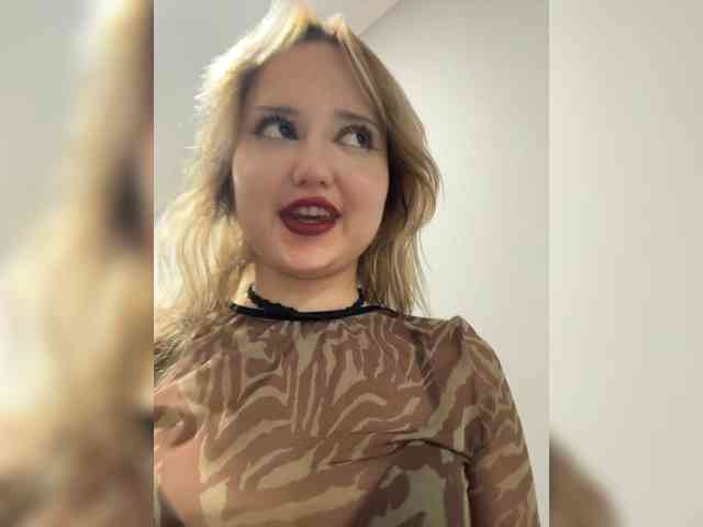 BustyLina