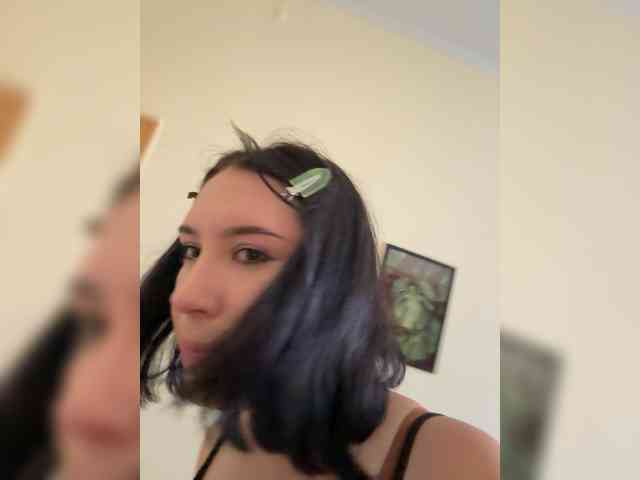 BustyLina webcam