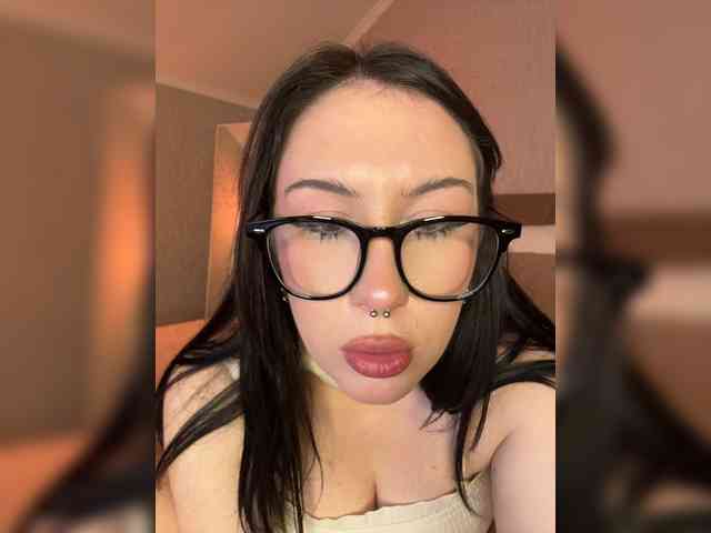 BustyLina