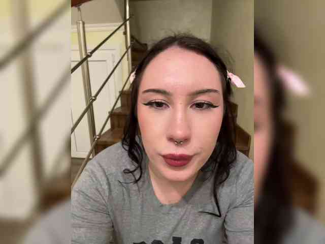 BustyLina webcam