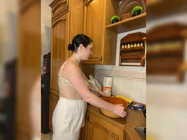 CurvyWoman- CurvyWoman-