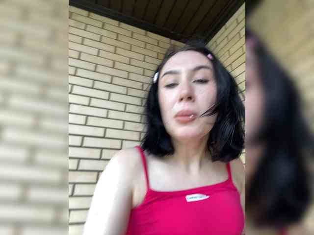 BustyLina