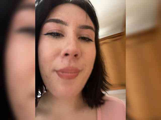 BustyLina webcam
