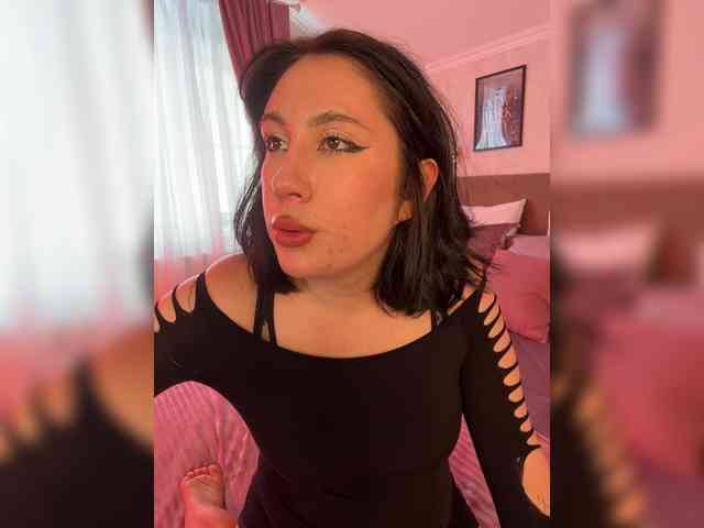 BustyLina webcam