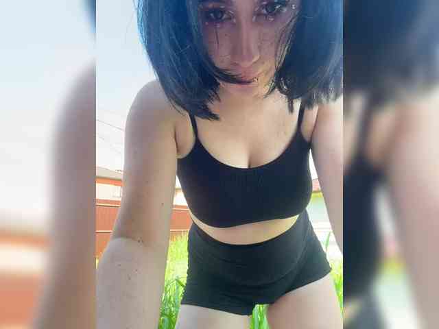 CurvyWoman-